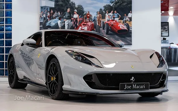 2019 Ferrari 812 Superfast