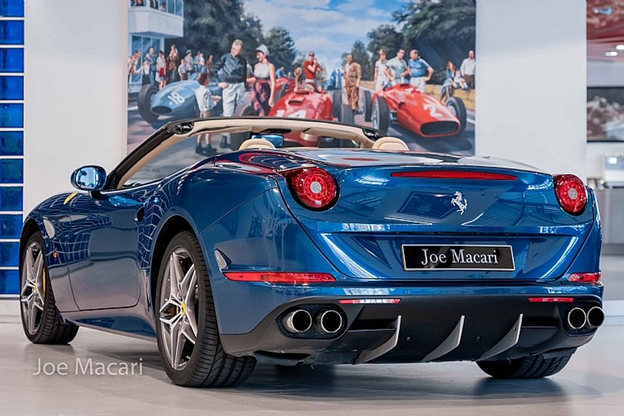 2016 Ferrari California T