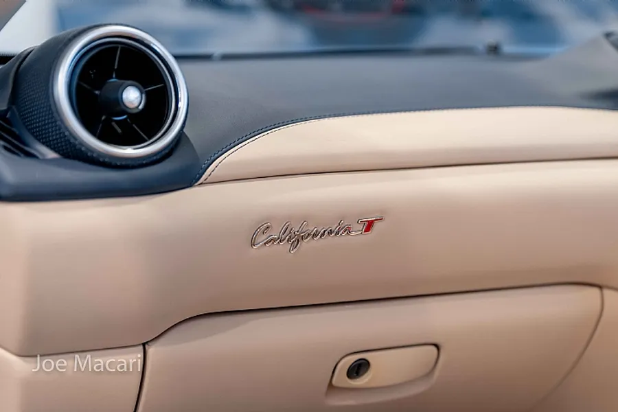 2016 Ferrari California T
