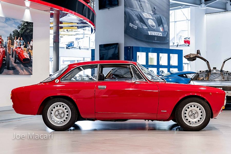 1972 Alfa Romeo 2000 GTV