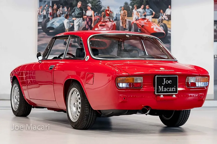 1972 Alfa Romeo 2000 GTV
