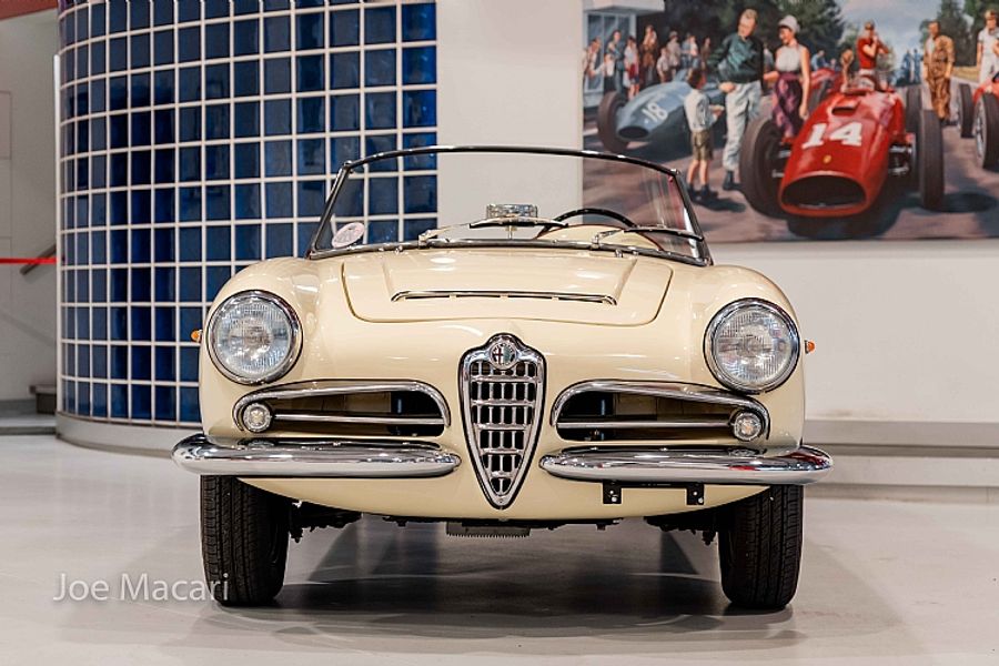 1963 Alfa Romeo Giulia Spider