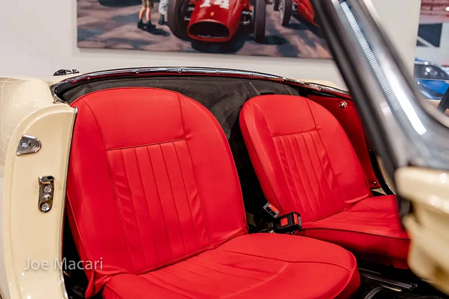 1963 Alfa Romeo Giulia Spider