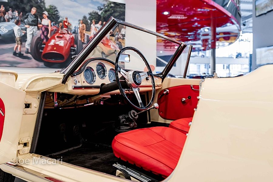 1963 Alfa Romeo Giulia Spider