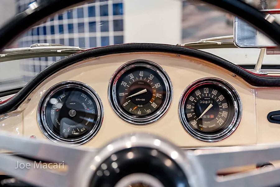 1963 Alfa Romeo Giulia Spider