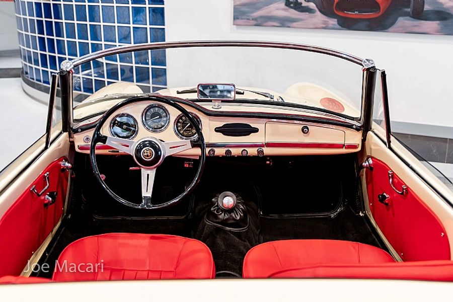 1963 Alfa Romeo Giulia Spider