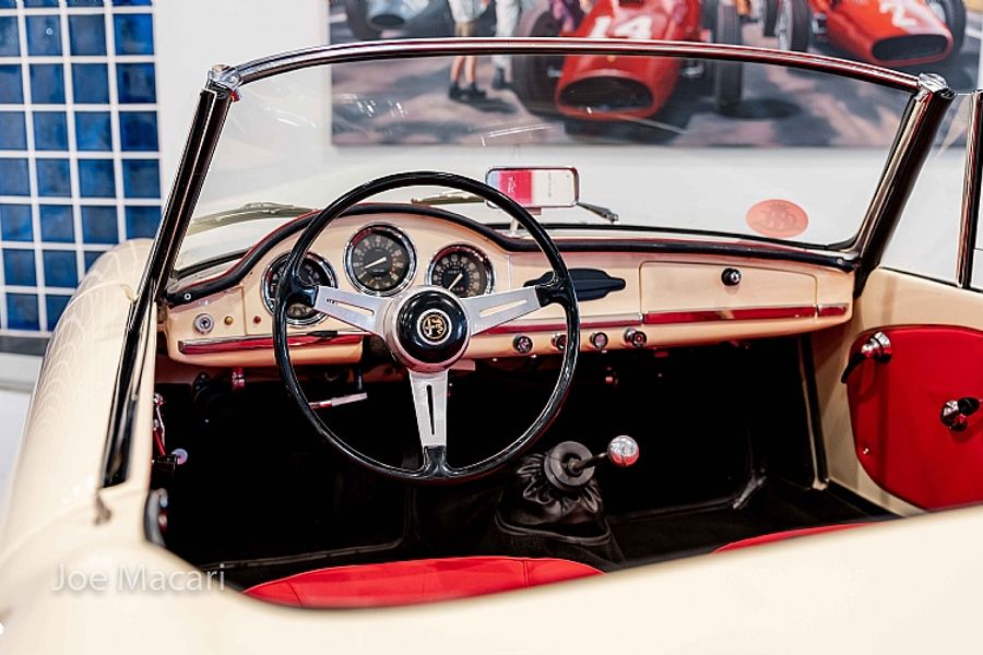 1963 Alfa Romeo Giulia Spider