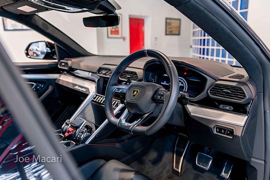 2019 Lamborghini Urus