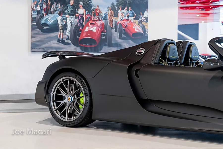 2015 Porsche 918 Spyder Weissach