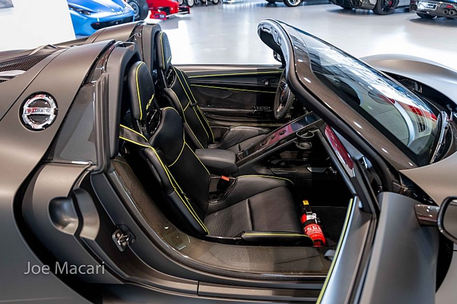 2015 Porsche 918 Spyder Weissach