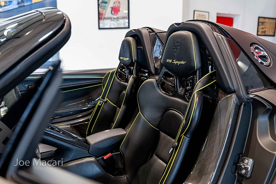 2015 Porsche 918 Spyder Weissach