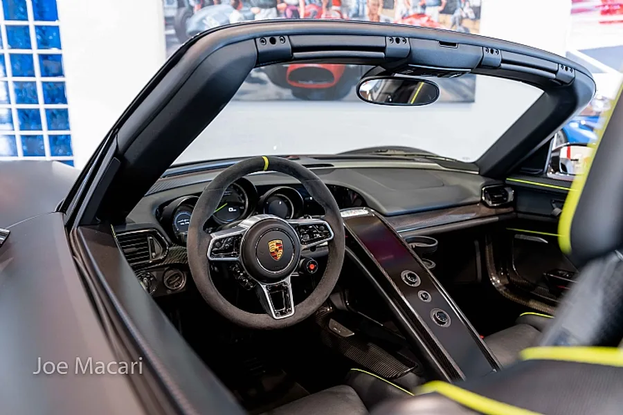 2015 Porsche 918 Spyder Weissach