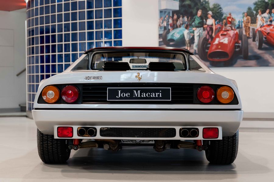 Ferrari 512BBi