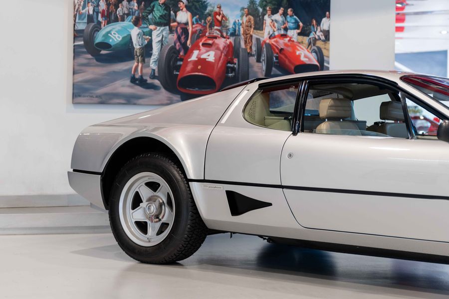 Ferrari 512BBi