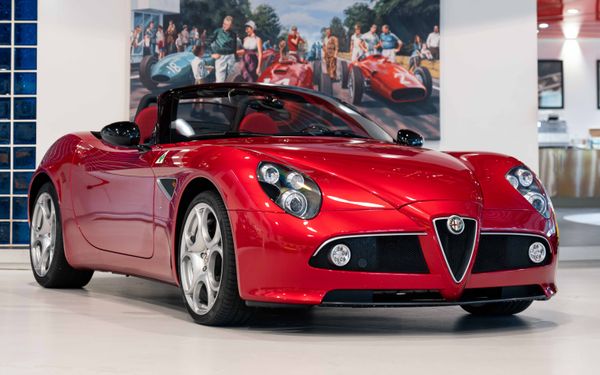 2010 Alfa Romeo 8C Spider