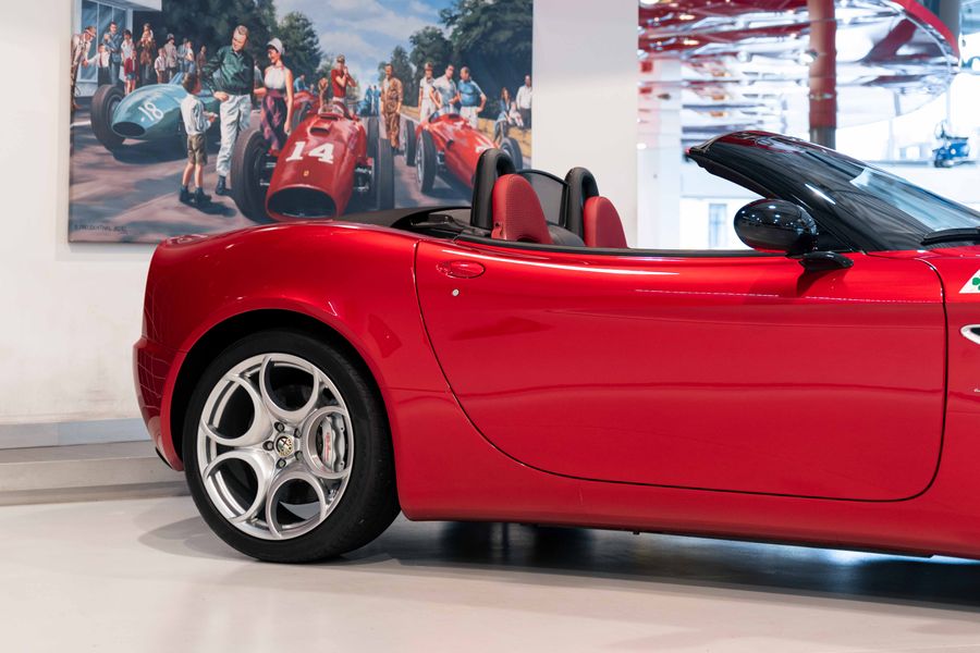 2010 Alfa Romeo 8C Spider