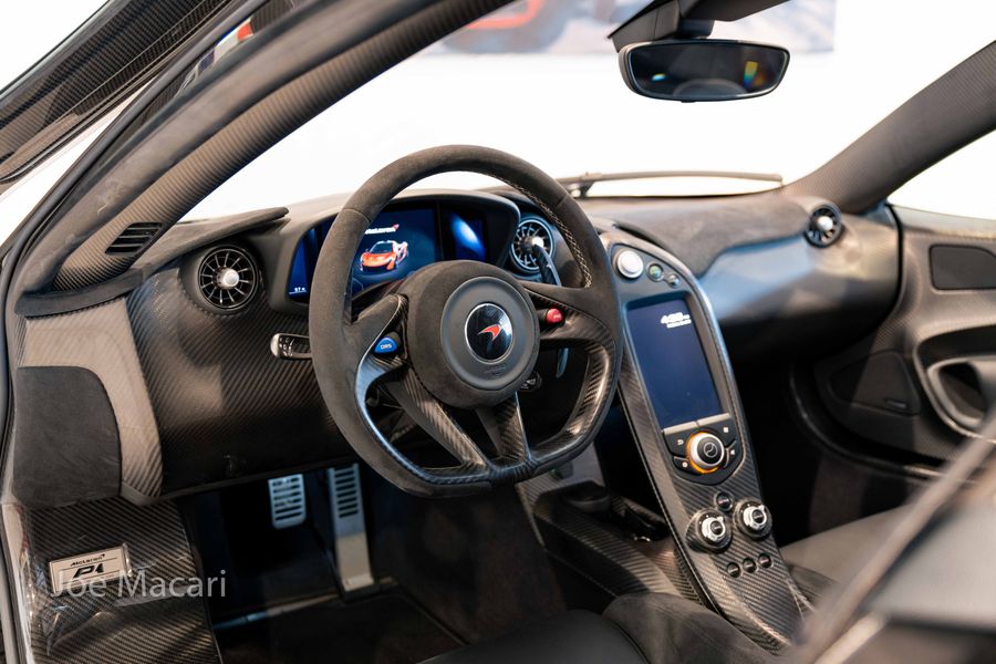 2013 McLaren P1