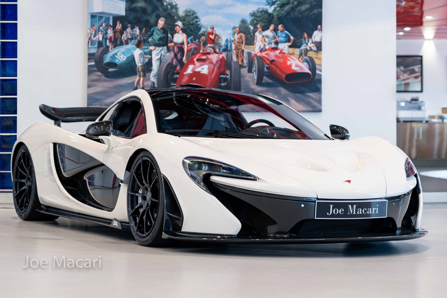 2013 McLaren P1