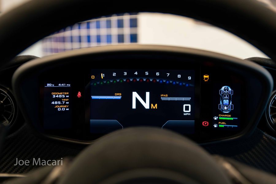 2013 McLaren P1