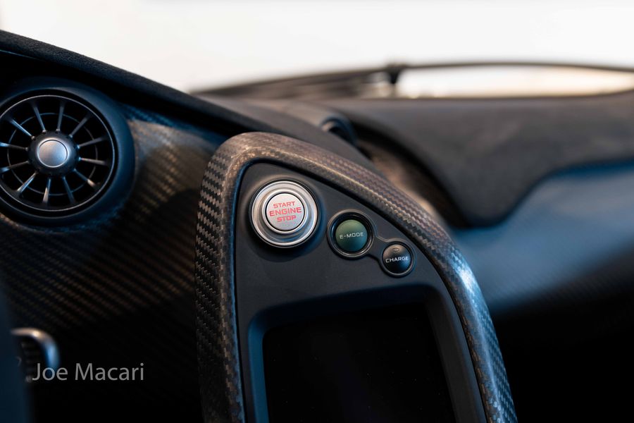 2013 McLaren P1