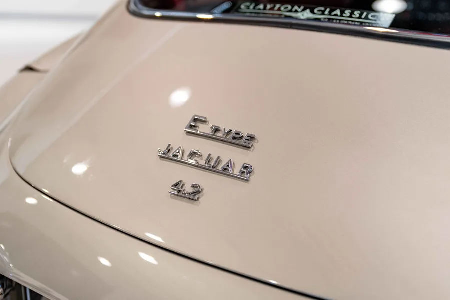 Jaguar E-Type Series 1 FHC