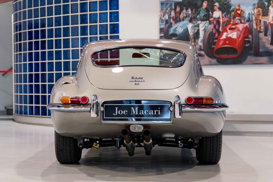 Jaguar E-Type Series 1 FHC