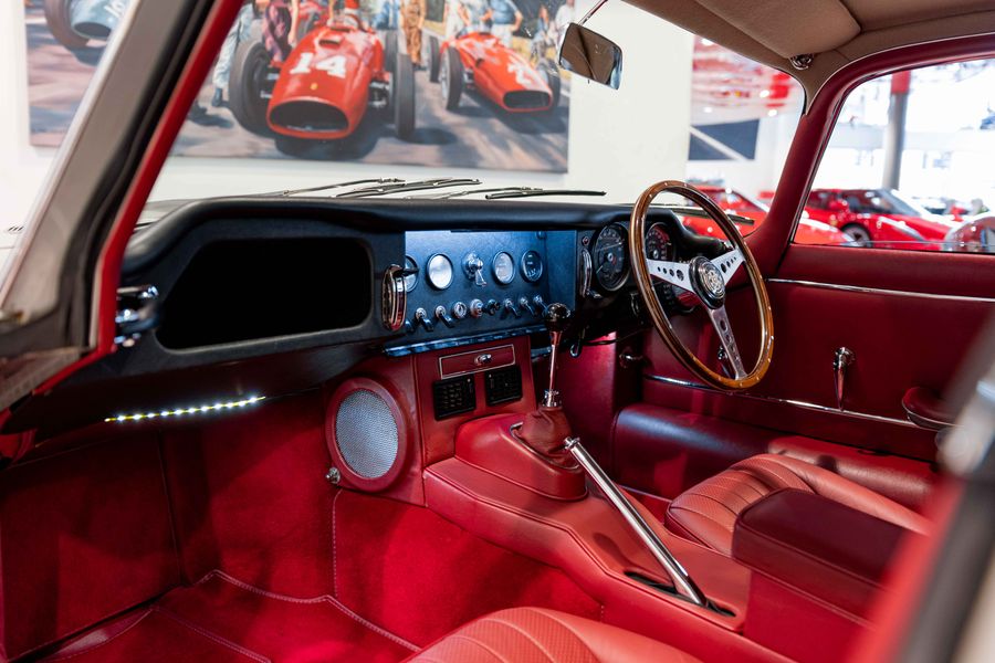 Jaguar E-Type Series 1 FHC