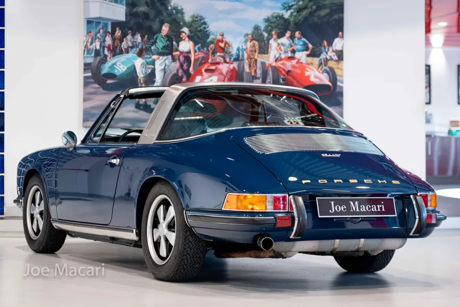 1971 Porsche 911T Targa 2.2