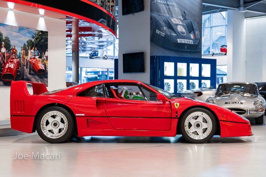 1990 Ferrari F40