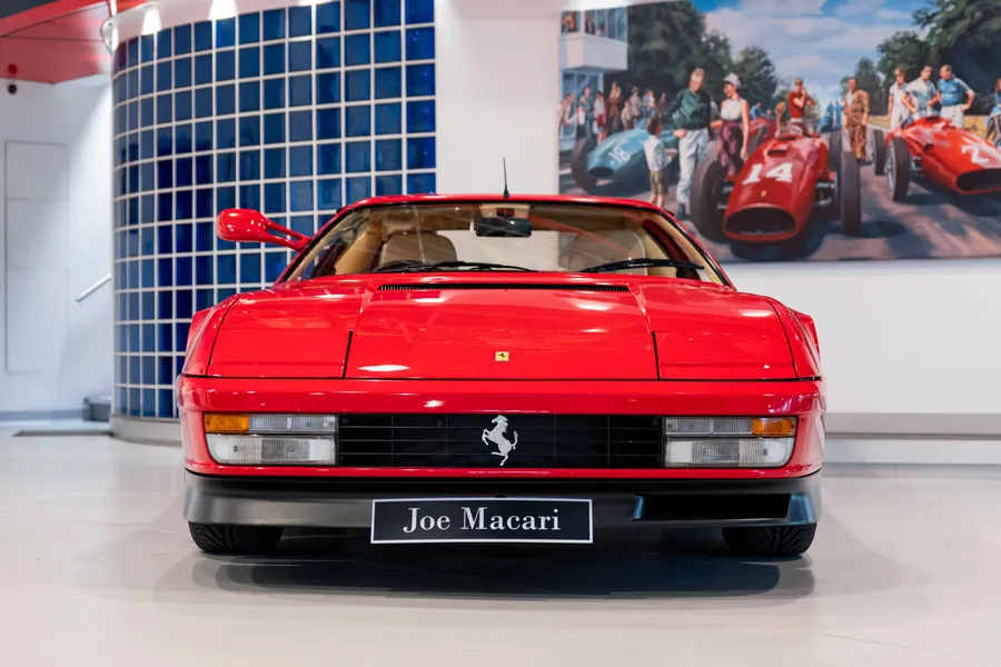 Ferrari Testarossa Monospecchio