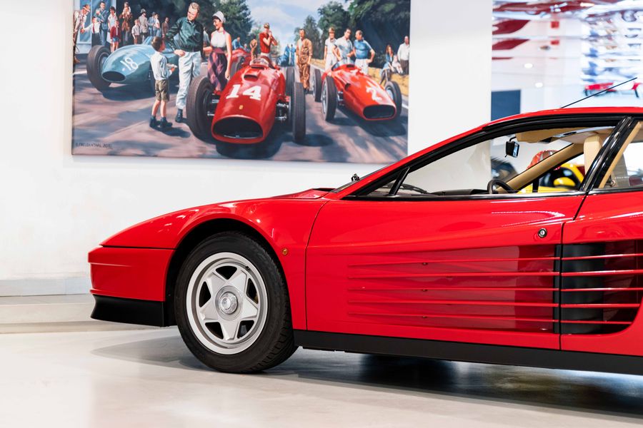 Ferrari Testarossa Monospecchio