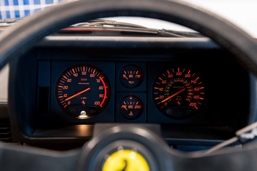 Ferrari Testarossa Monospecchio