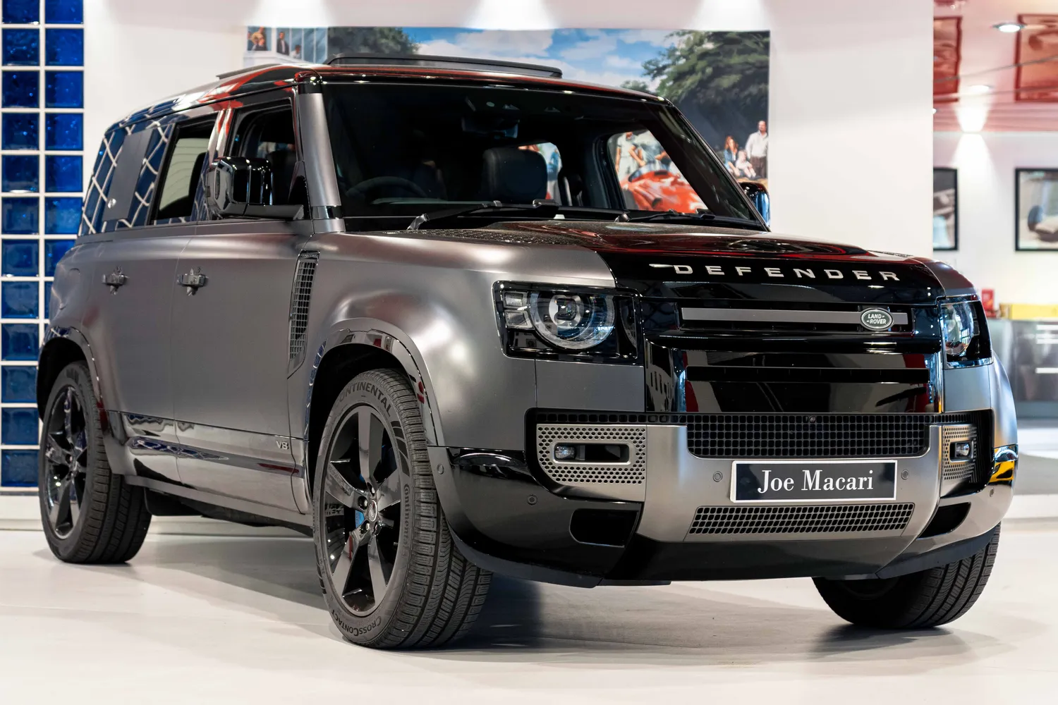 LAND ROVER DEFENDER V8
