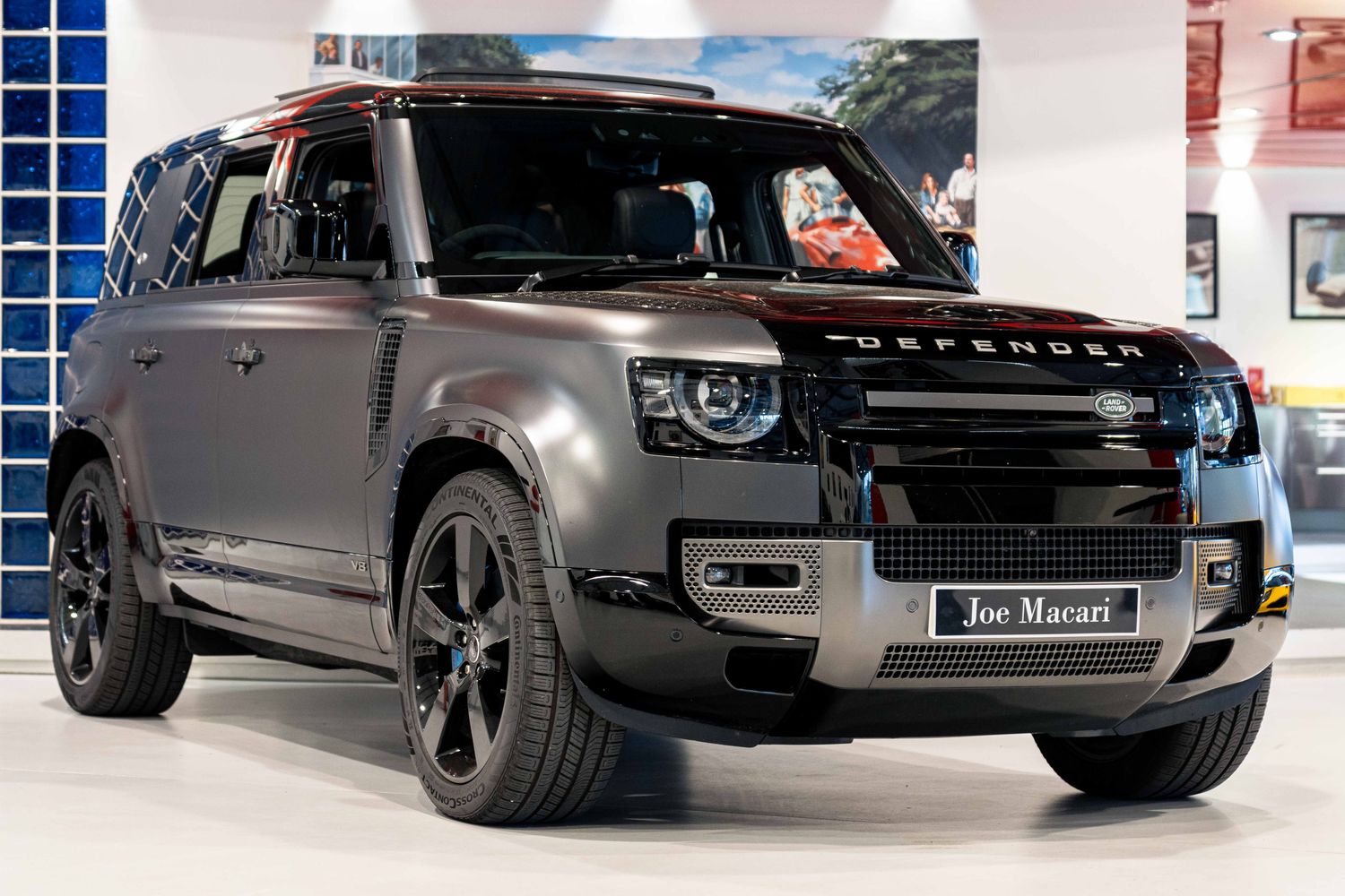 LAND ROVER DEFENDER V8