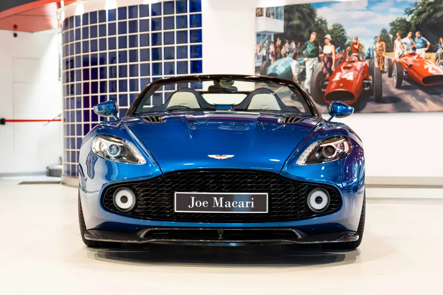 Aston Martin Vanquish Zagato Speedster