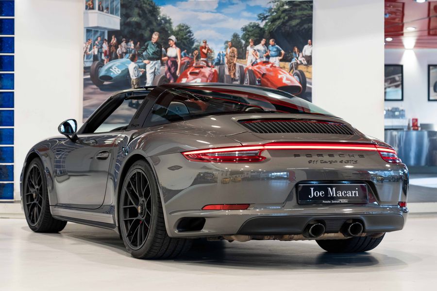 Porsche 911 Targa GTS LHD