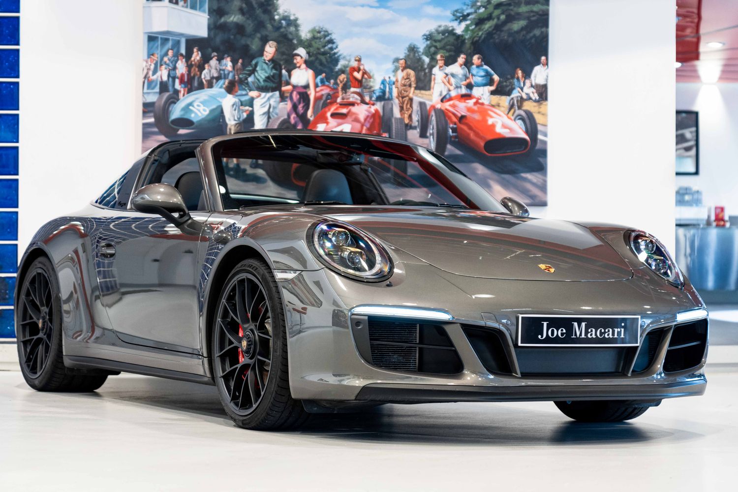 Porsche 911 Targa GTS LHD