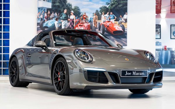 Porsche 911 Targa GTS LHD