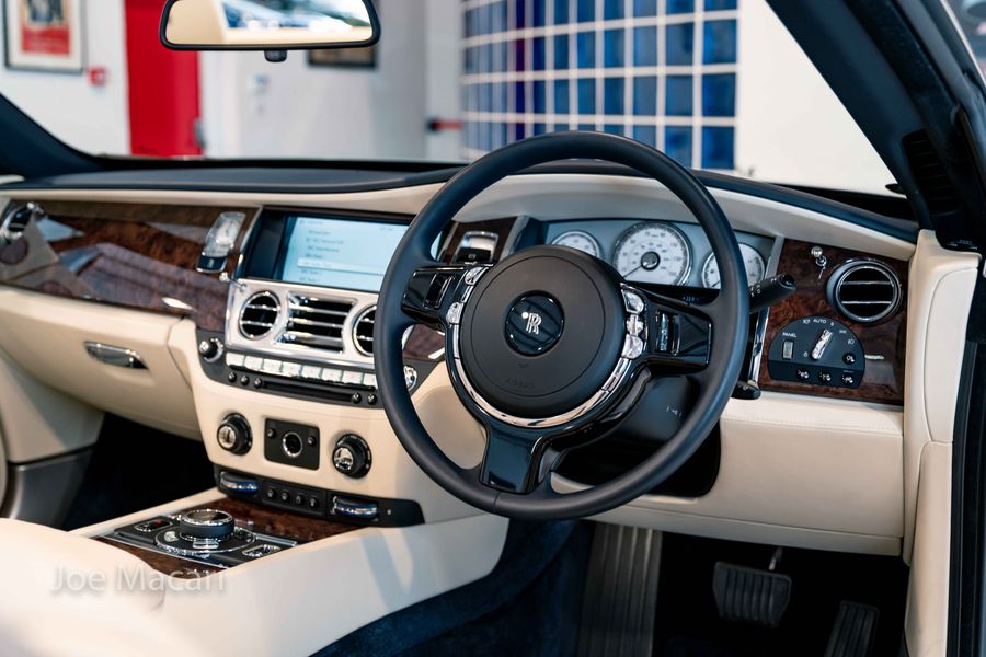 Rolls-Royce Dawn
