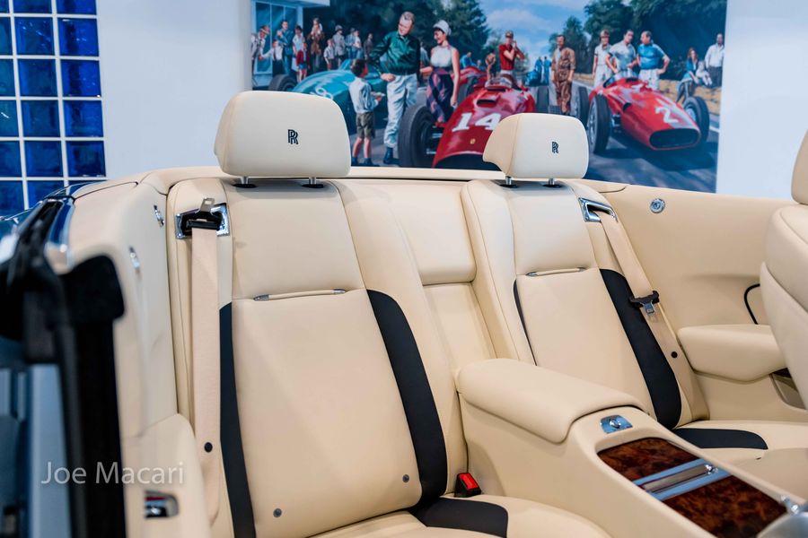 Rolls-Royce Dawn