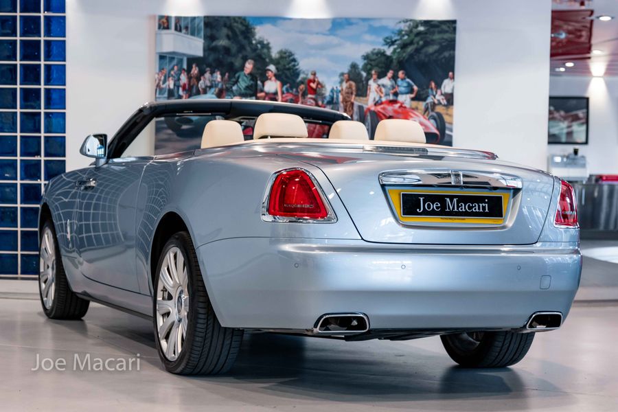 Rolls-Royce Dawn