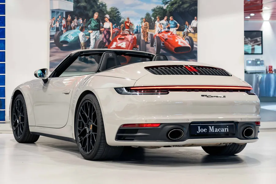 Porsche 992 Carrera S Cabriolet