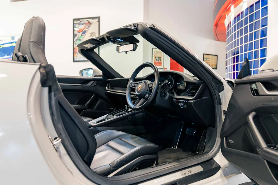 Porsche 992 Carrera S Cabriolet