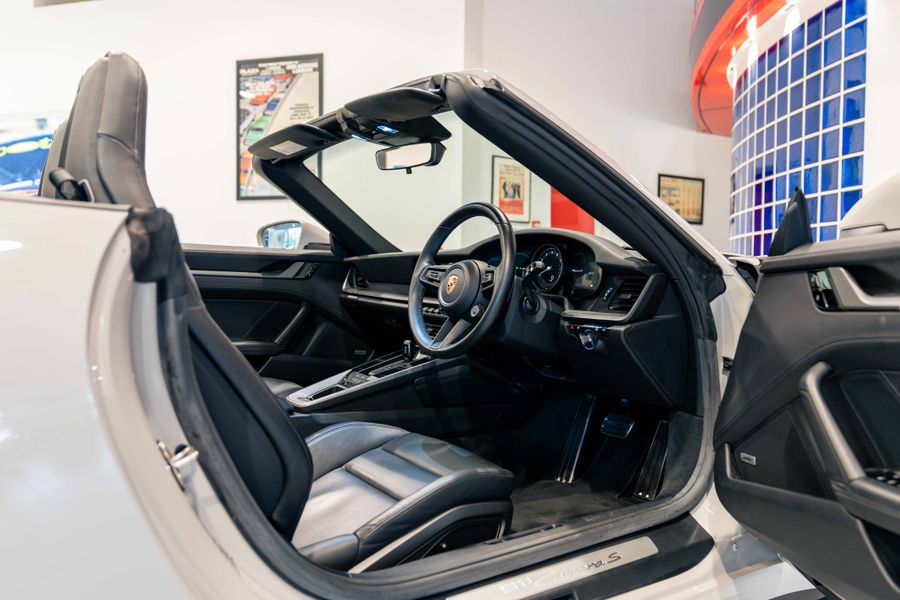 Porsche 992 Carrera S Cabriolet