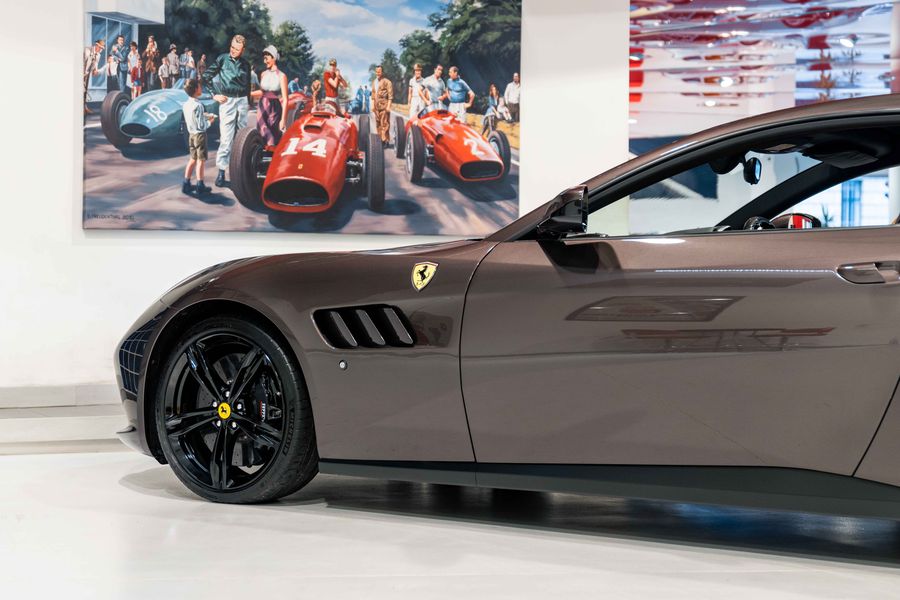 Ferrari GTC4 Lusso Tailormade