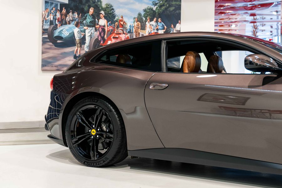 Ferrari GTC4 Lusso Tailormade