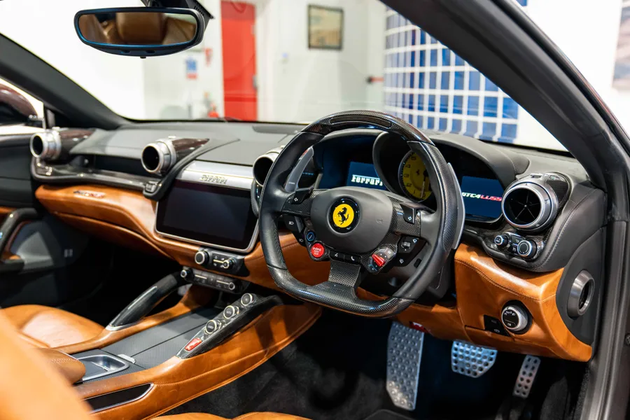 Ferrari GTC4 Lusso Tailormade