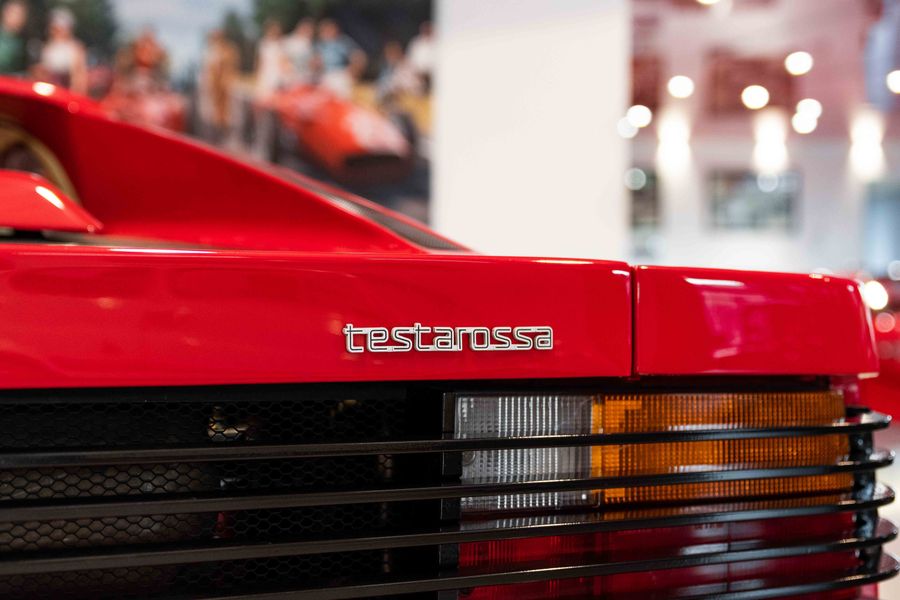 Ferrari Testarossa Monospecchio
