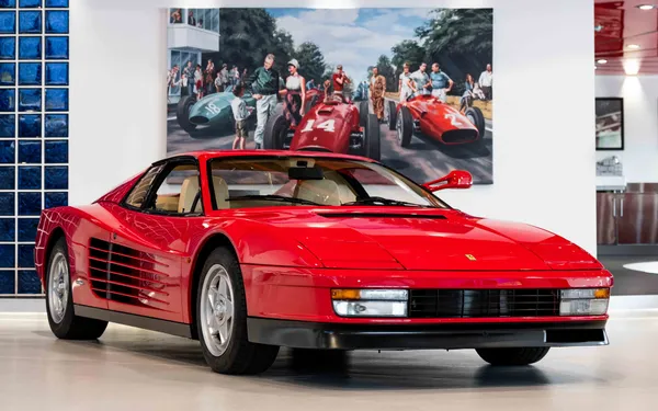 Ferrari Testarossa Monospecchio