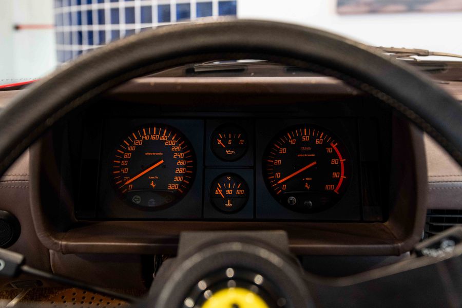 Ferrari Testarossa Monospecchio